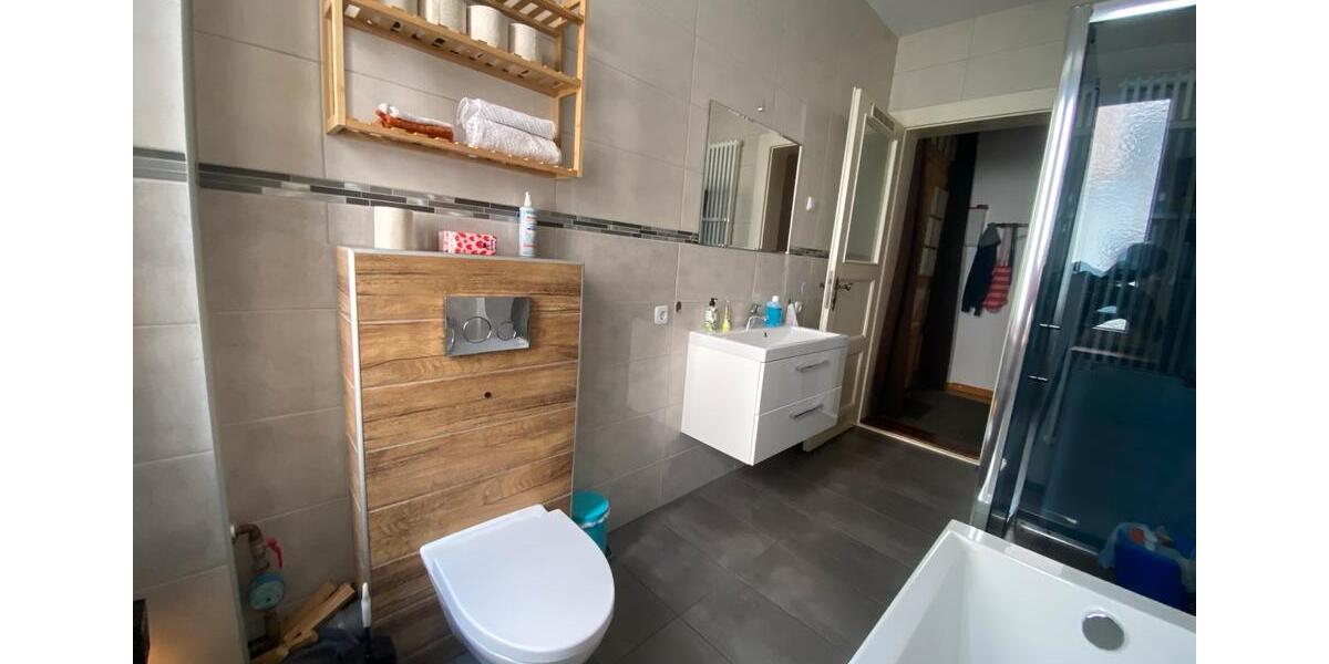 Hochparterre Hildesheim Oststadt/Stadtfeld - 4 Zimmer, 92 m&sup2;, 239.000&euro; | Angebot:26765444