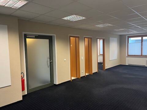 Gewerbeobjekt Chemnitz Zentrum - 5 Zimmer, 128 m&sup2;, 1.417&euro; | Angebot:26787107