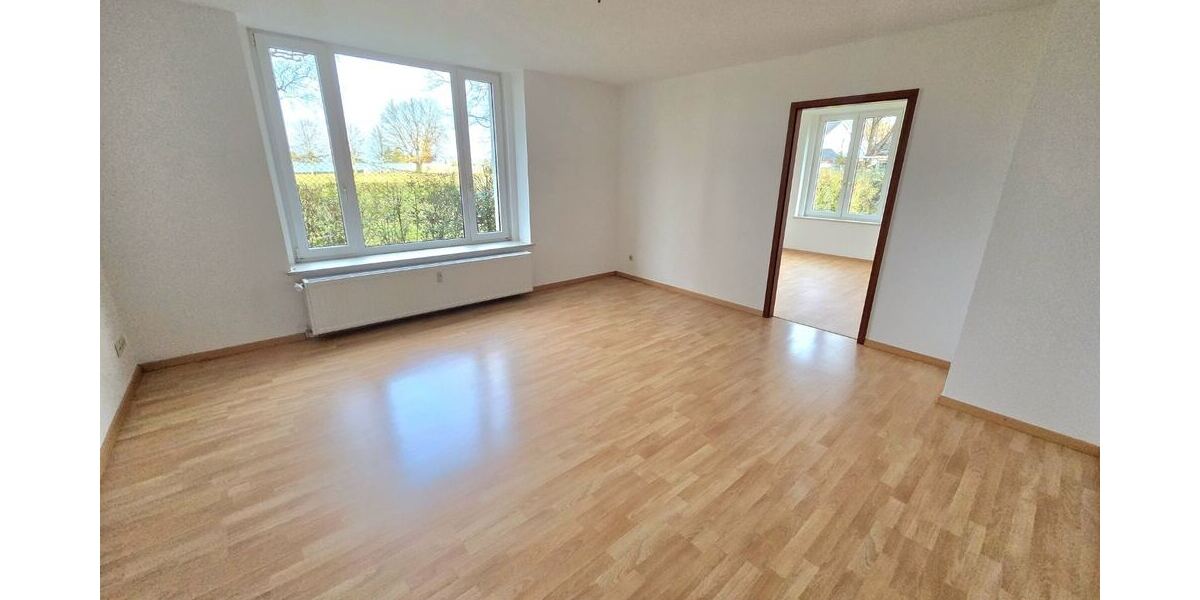 2-Zimmer-Wohnung mit PKW-Stellplatz! Barrierefrei! Ideal für Eigennutzer oder Kapitalanleger! - Erdgeschoßwohnung Burgstädt | Angebot:25645940