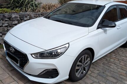 Hyundai i30 41.729 km 12.800 &euro; Klingenmünster 76889