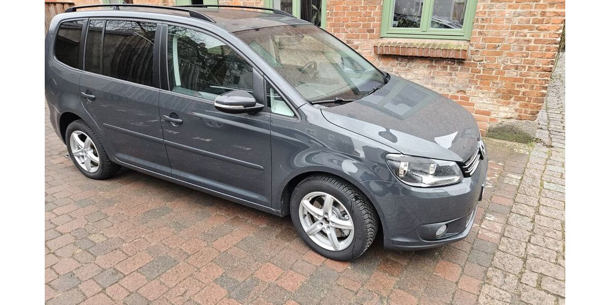 VW Touran 259.000 km 7.800 &euro; Wismar 23966