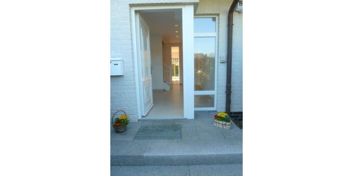 Doppelhaushälfte Hamburg Iserbrook - 5 Zimmer, 151 m&sup2;, 3.100&euro; | Angebot:25654299