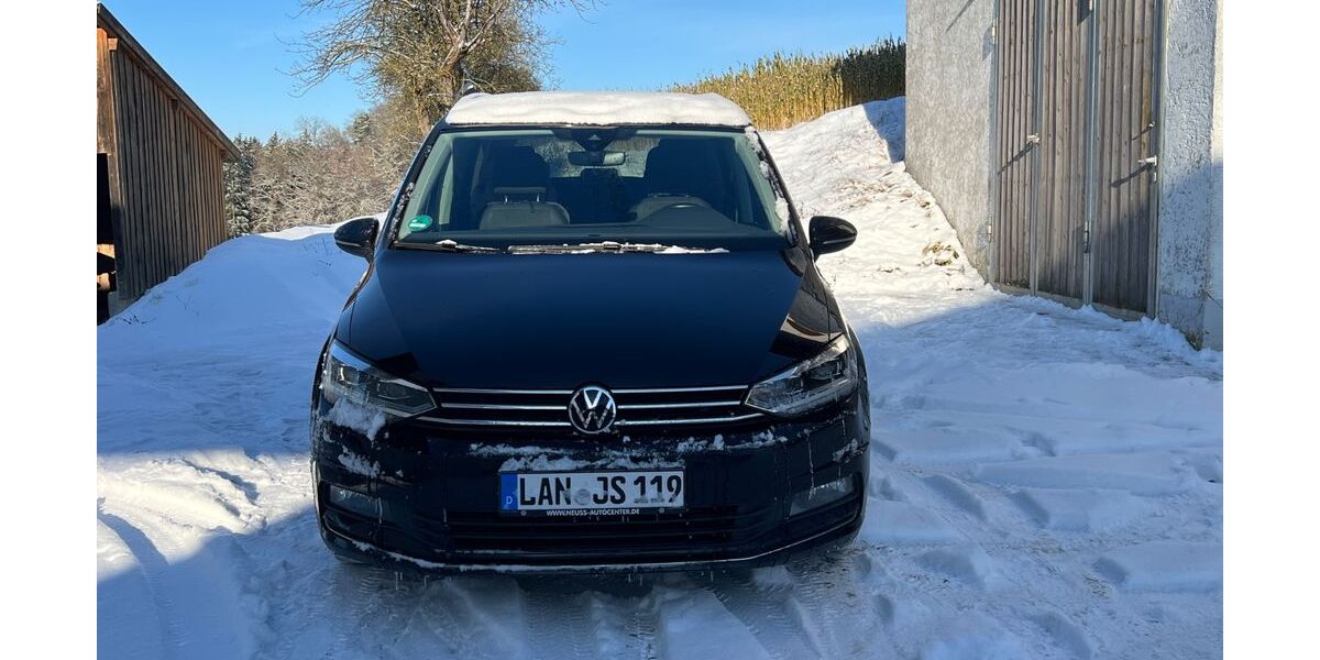 VW Touran 110.147 km 22.999 &euro; Simbach 94436