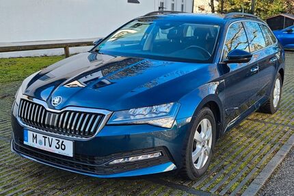 Skoda Superb 103.000 km 19.900 &euro; München 81829