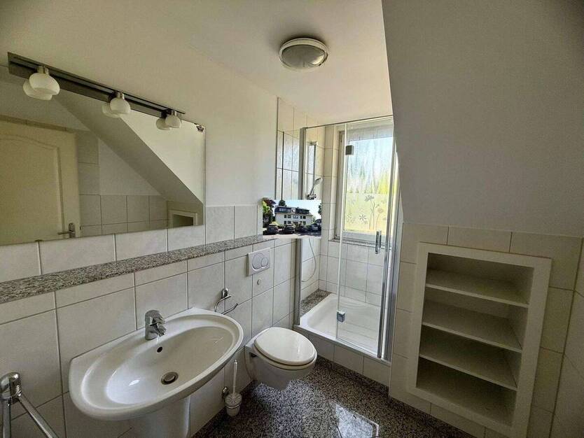 Solides MFH in Düsseldorf-Urdenbach zu verkaufen! zimmer