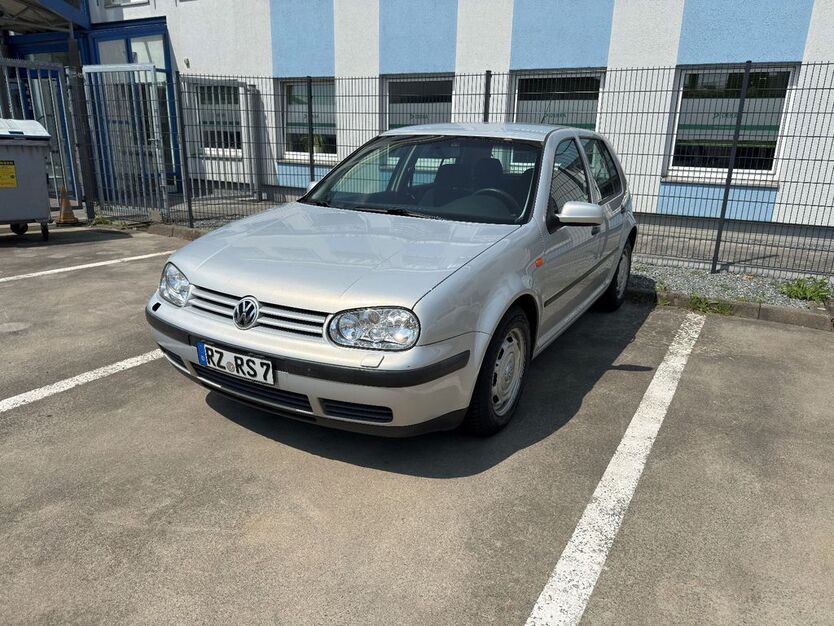 VW Golf 139.030 km 1.790 € Lübeck 23562