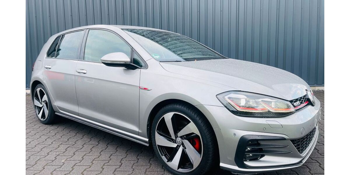 VW Golf 135.000 km 15.900 &euro; Bottrop 46242