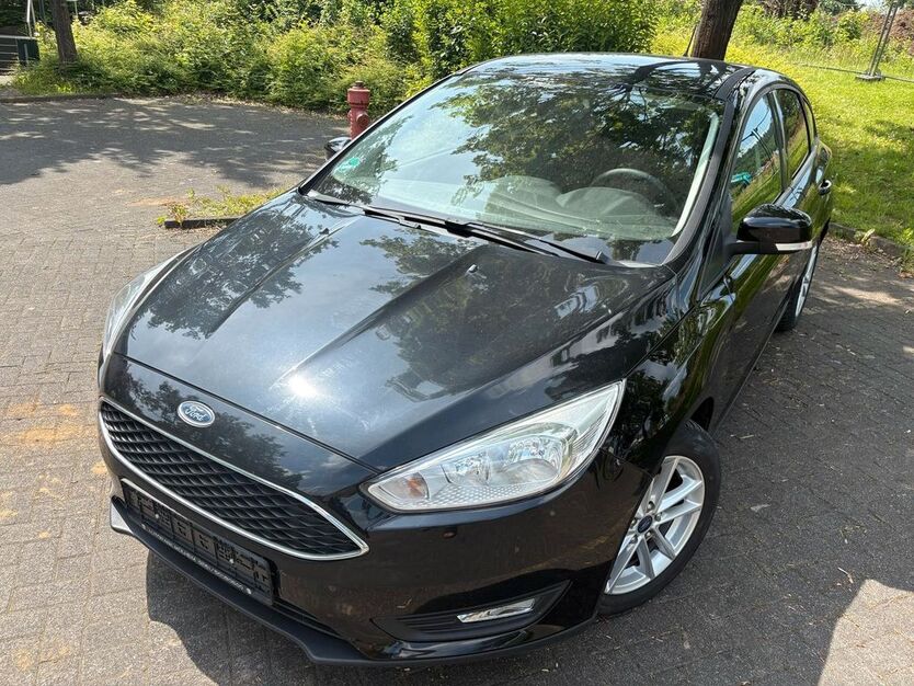 Ford Focus 97.000 km 6.990 € Buseck / Oppenrod 35418