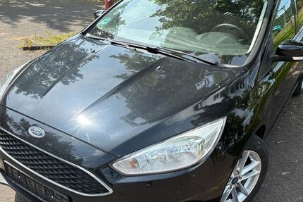 Ford Focus 97.000 km 7.690 € Buseck / Oppenrod 35418