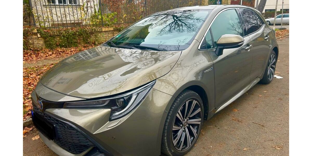 Toyota Corolla 118.000 km 18.800 &euro; Berlin 12163