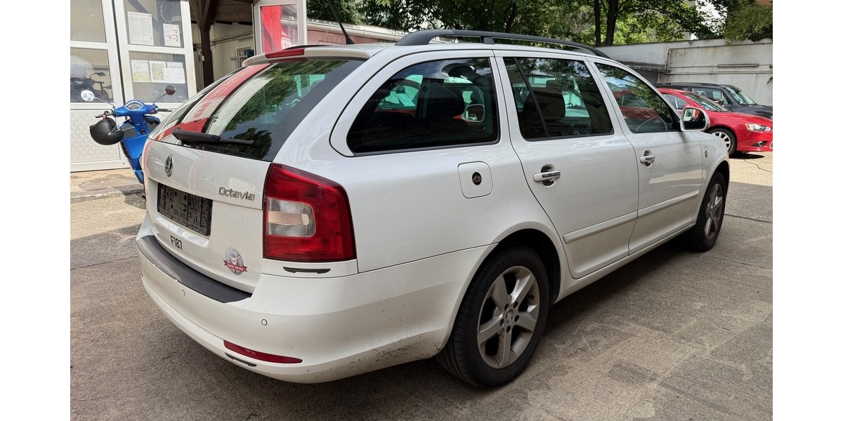 Skoda Octavia Combi 1,2 PDC Family Tempom. Klima Shz. 255.000 km 2.199 &euro; Berlin 10247