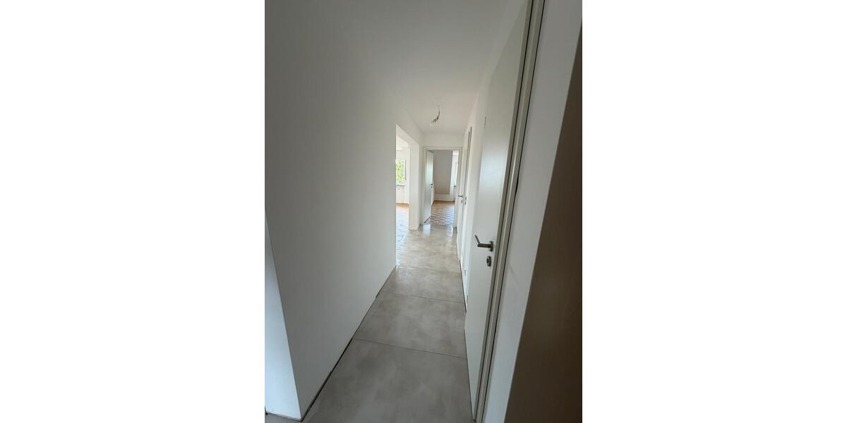 Etagenwohnung Germersheim - 3 Zimmer, 84 m&sup2;, 1.070&euro; | Angebot:26394061