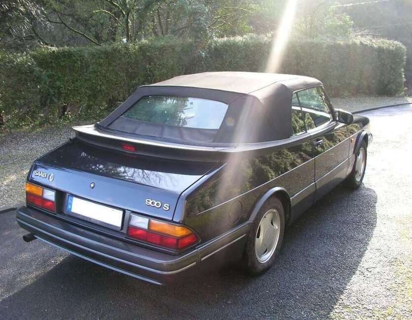 900