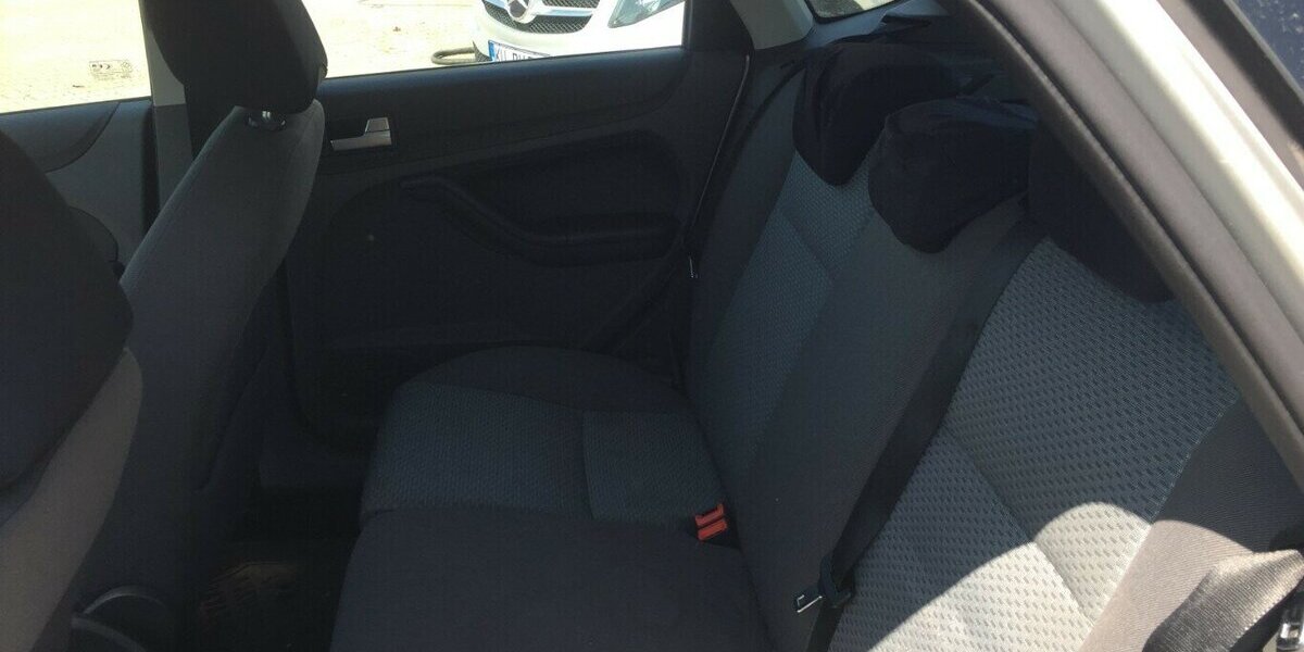 Ford Focus Ambiente,Klima,Tempomat! 153.000 km 850 &euro; Himmelkron 95502
