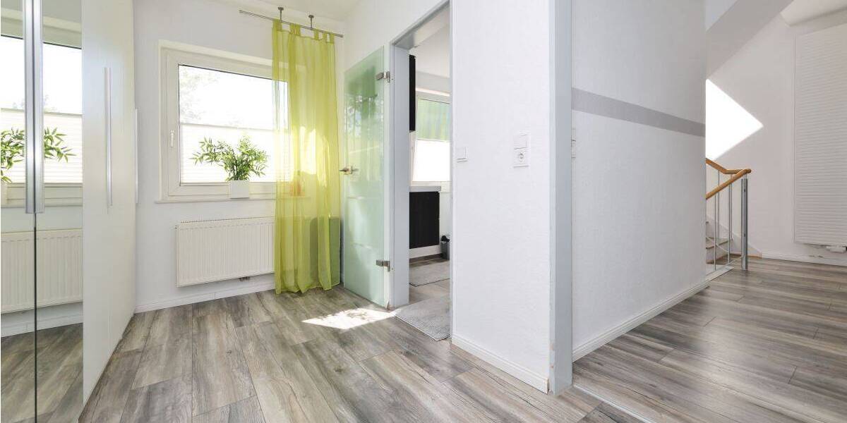 Reihenmittelhaus Wilhelmshaven Altengroden - 4 Zimmer, 101 m&sup2;, 279.000&euro; | Angebot:26825663