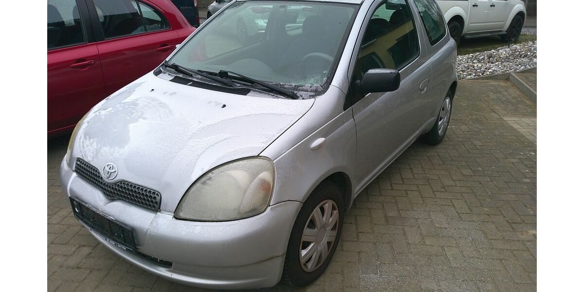 Toyota Yaris 200.000 km 999 &euro; Neddemin 17039