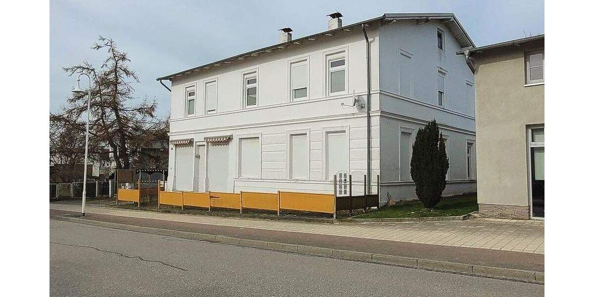 Strandnahes Wohn- u. Geschäftshaus auf Rügen: Vielseitige Investitionsmöglichkeit *PROVISIONSFREI* zimmer