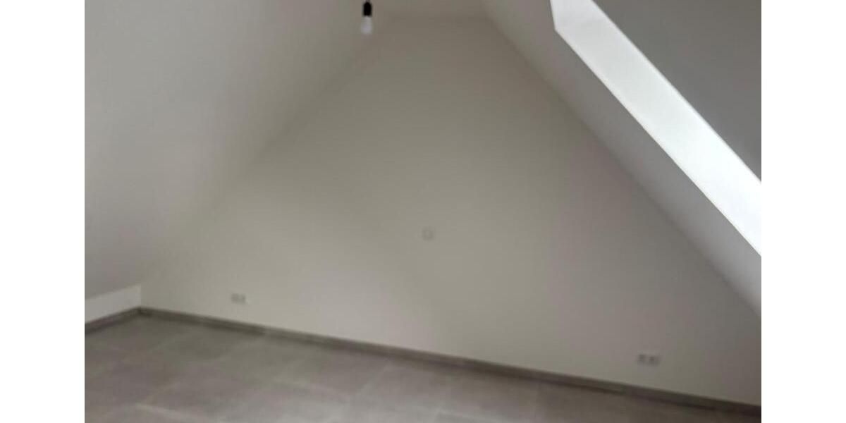 Einfamilienhaus Niedernberg - 3 Zimmer, 125 m&sup2;, 1.450&euro; | Angebot:23760571