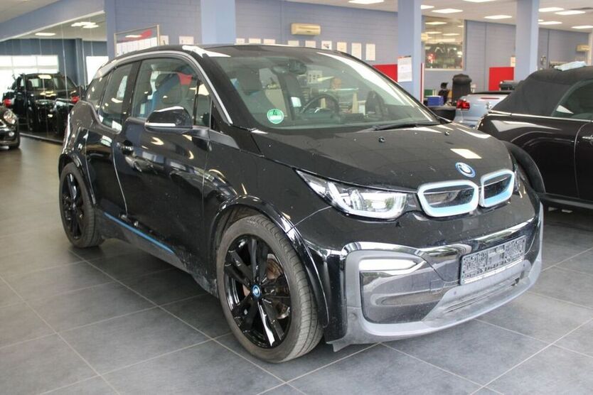 i3