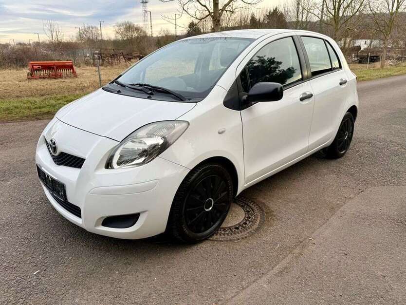 Yaris