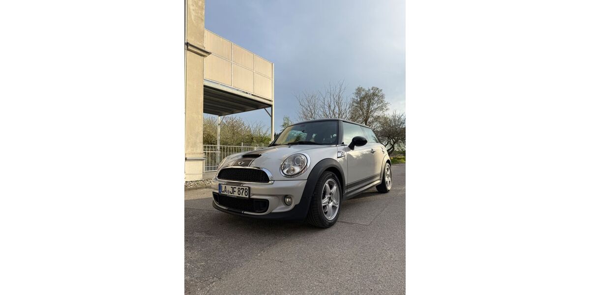 Mini Cooper S 121.000 km 11.300 &euro; Hohenthann 84098