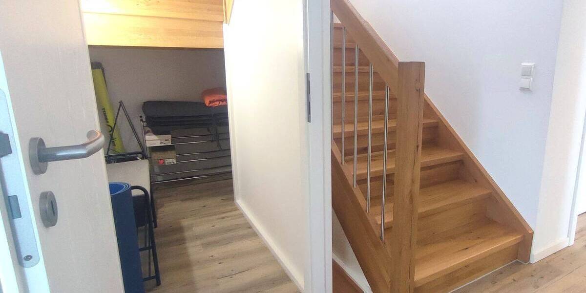 Einfamilienhaus Oberreichenbach - 5 Zimmer, 177 m&sup2;, 2.800&euro; | Angebot:26318984