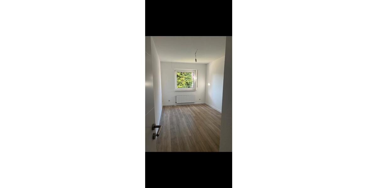 Erdgeschoßwohnung Lübbecke - 3.5 Zimmer, 82 m&sup2;, 192.000&euro; | Angebot:26124177