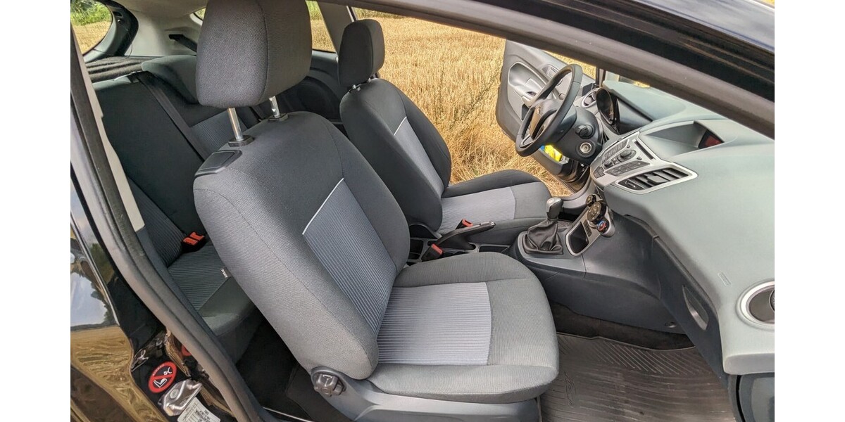 Ford Fiesta 65.530 km 5.300 € Wiesbaden 65183