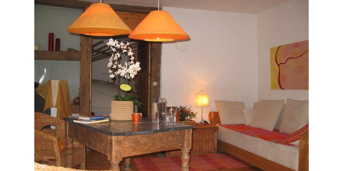 Einfamilienhaus Staufenberg - 9 Zimmer, 209 m&sup2;, 1.350&euro; | Angebot:26335852