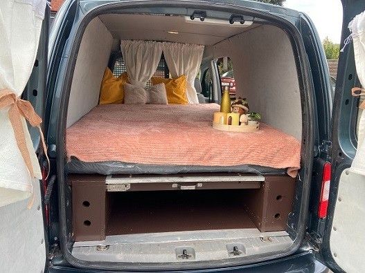 VW Caddy 176.797 km 7.000 &euro; Bielefeld 33729