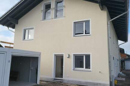 Haus Riedering Niedermoosen - 4 Zimmer, 138 m&sup2;, 2.300&euro; | Angebot:24808550