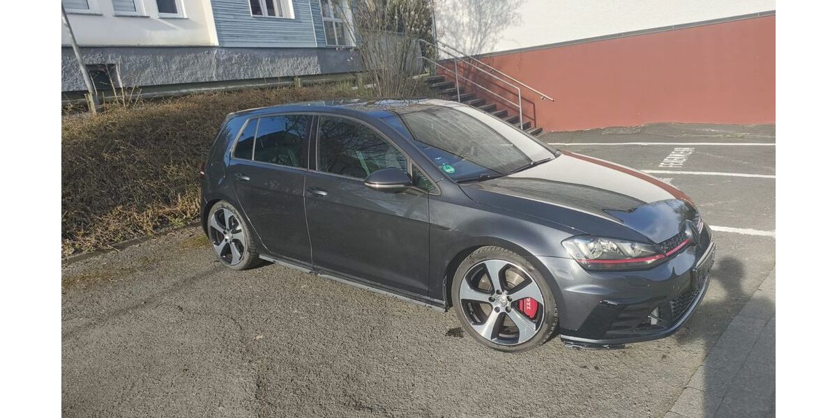 VW Golf 127.666 km 11.999 &euro; Volnsberg 57074