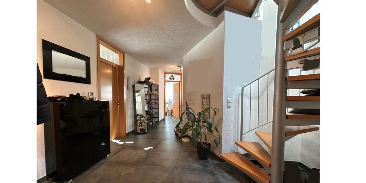 Dachgeschoßwohnung Filderstadt - 4.5 Zimmer, 127 m&sup2;, 498.000&euro; | Angebot:26757861