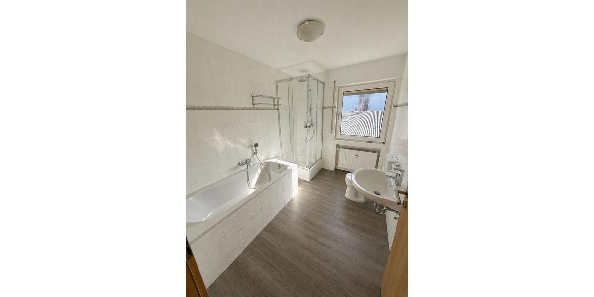 Etagenwohnung Kall - 3 Zimmer, 93 m&sup2;, 750&euro; | Angebot:26380579