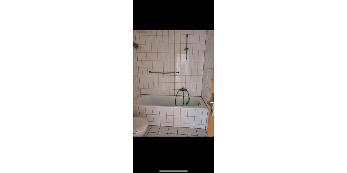 Etagenwohnung Eisleben (Lutherstadt) - 2 Zimmer, 88 m&sup2;, 59.999&euro; | Angebot:27043087