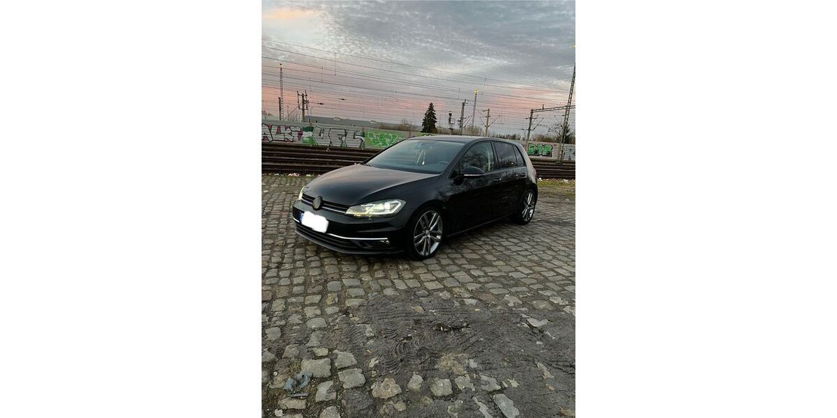 VW Golf 99.000 km 17.999 &euro; Weyhausen 38554