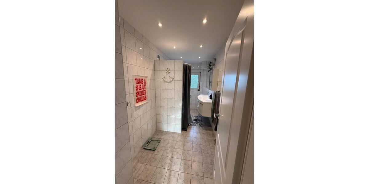 Einfamilienhaus Schönborn - 5 Zimmer, 136 m&sup2;, 1.300&euro; | Angebot:26683025
