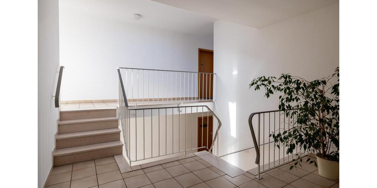 Dachgeschoßwohnung Delmenhorst - 2 Zimmer, 64 m&sup2;, 540&euro; | Angebot:26680286