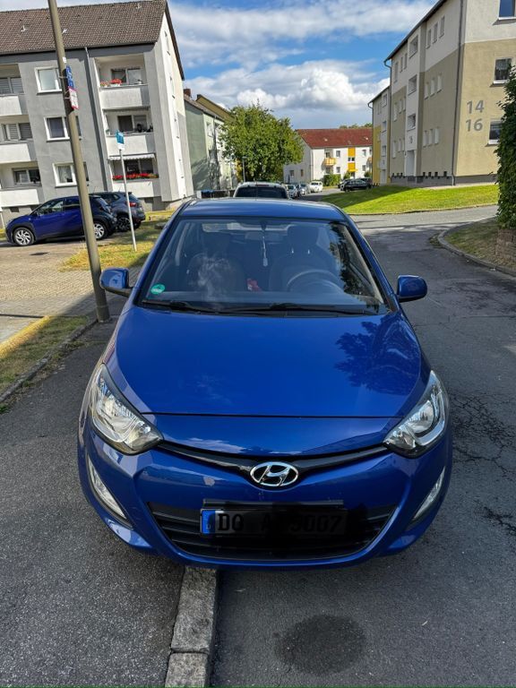 i20