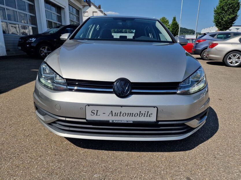 VW Golf 122.000 km 11.950 € Waldshut-Tiengen 79761