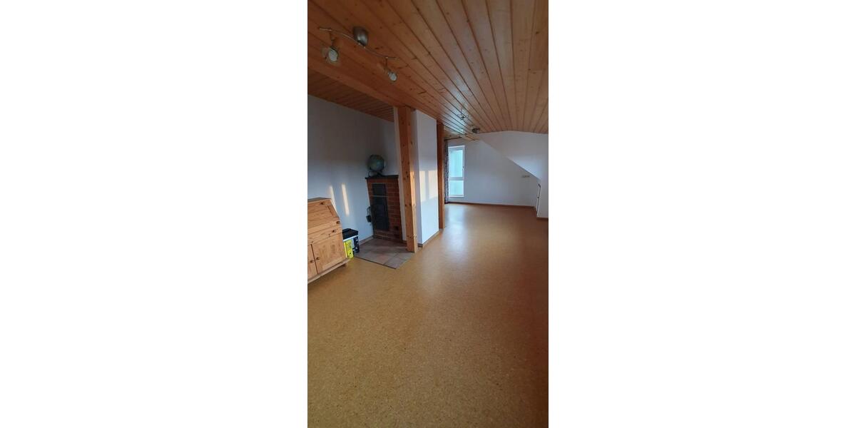 Etagenwohnung Wendlingen am Neckar - 4.5 Zimmer, 150 m&sup2;, 1.750&euro; | Angebot:25329928