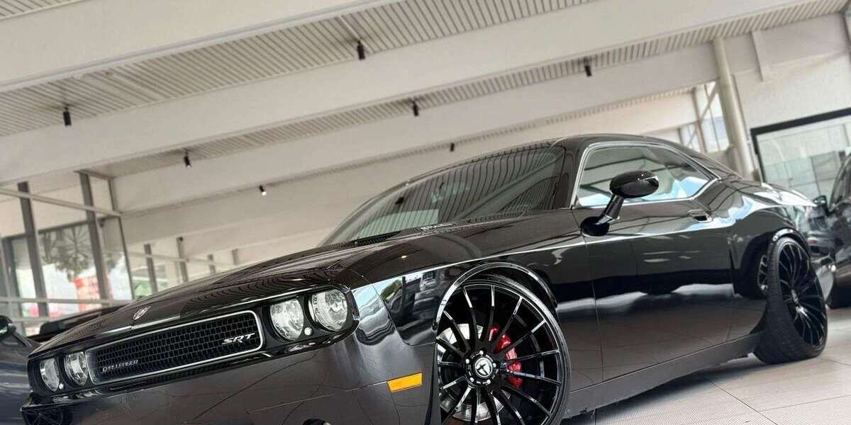 Dodge Challenger 69.891 km 29.991 &euro; Siegen 57078
