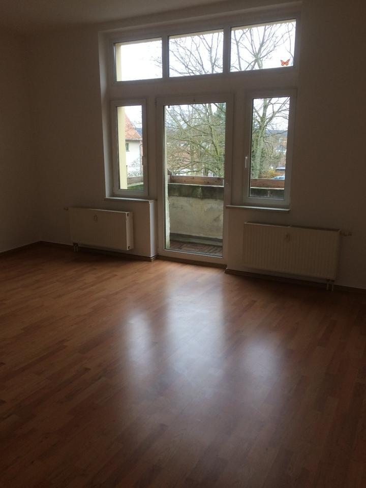 2-Raum Whg. 2 Balkone mit Blick auf Schlosspark zimmer