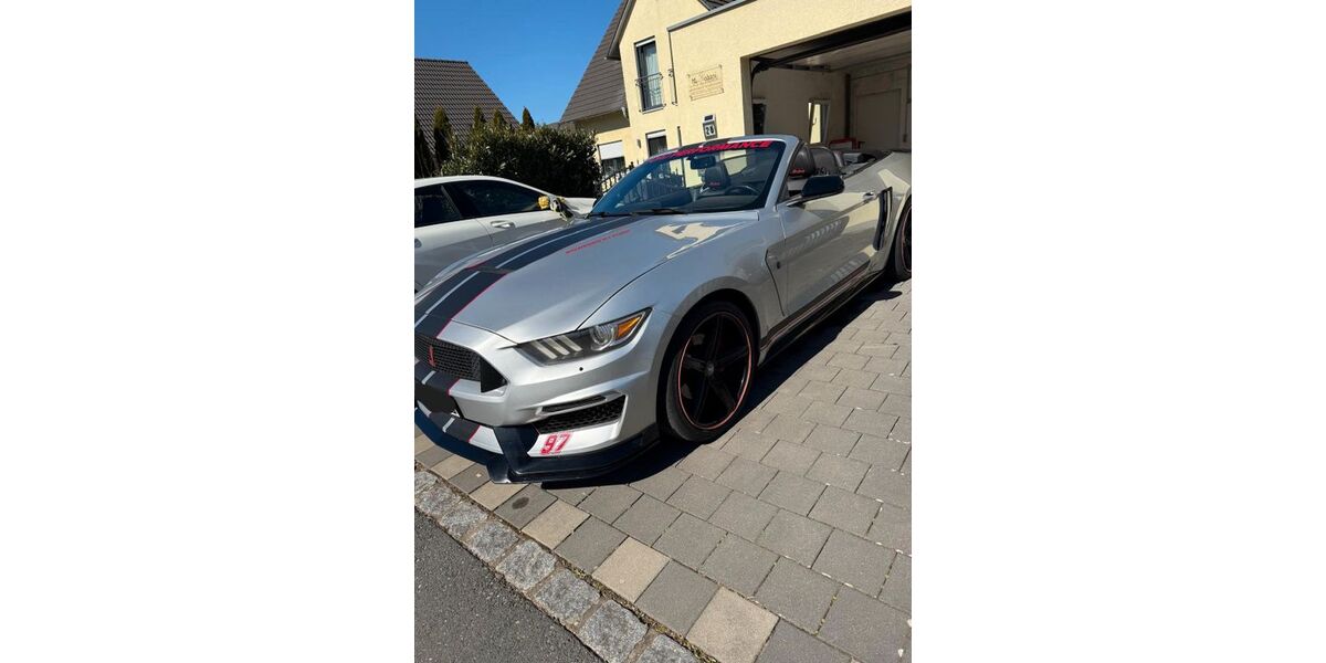 Ford Mustang 108.200 km 17.900 &euro; Eggolsheim 91330