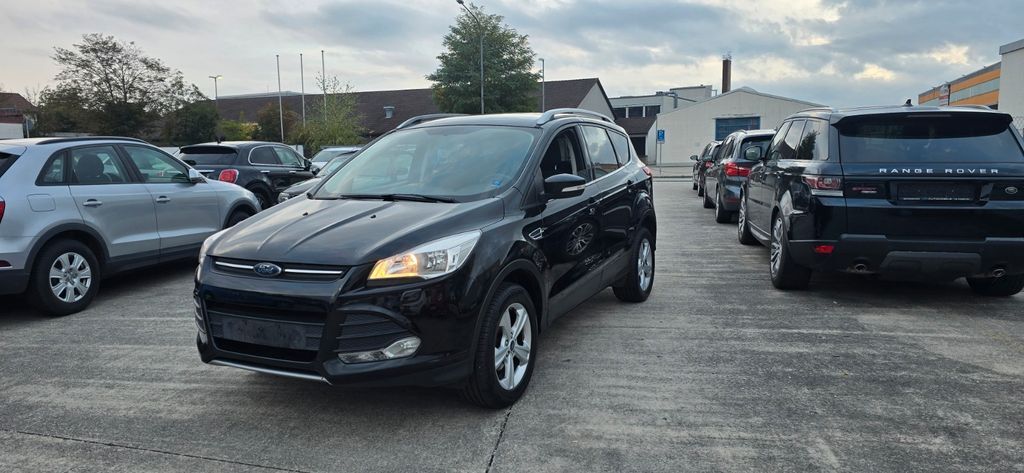 Ford Kuga 160.000 km 8.590 € Altdorf 84032