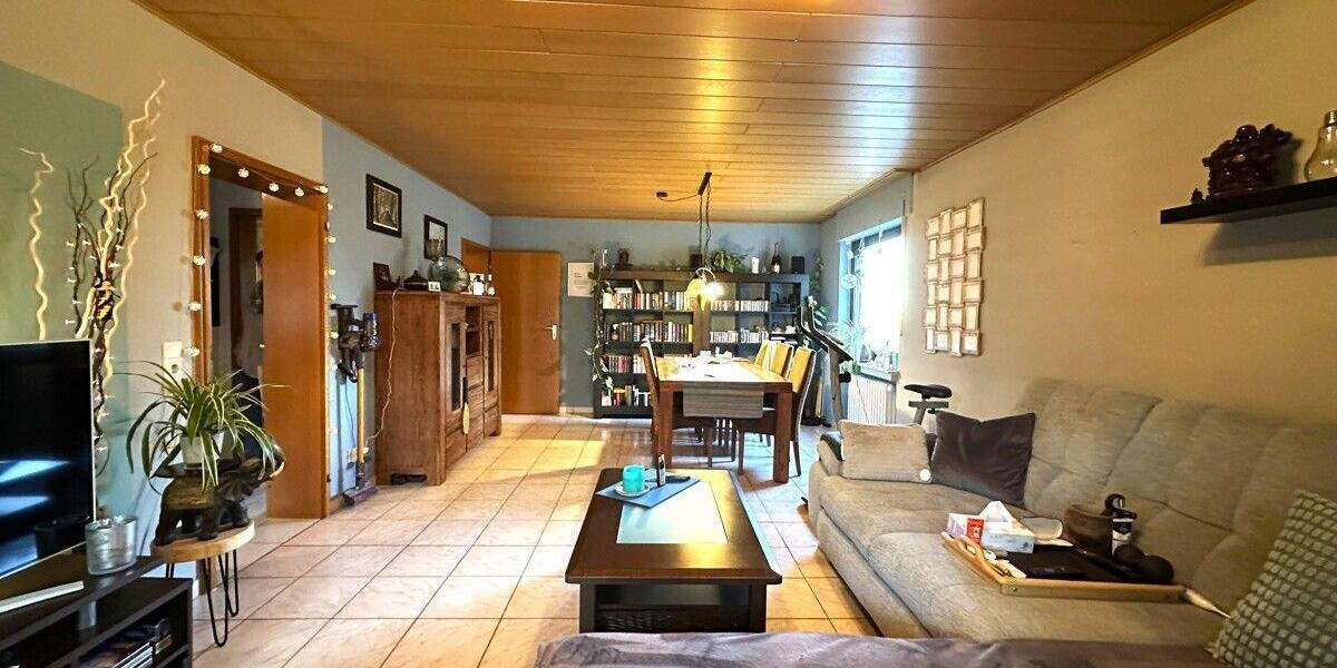 Etagenwohnung Königswinter Ittenbach - 2 Zimmer, 66 m&sup2;, 199.000&euro; | Angebot:24859915