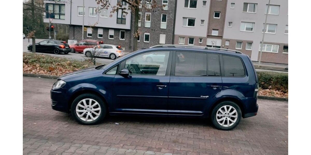 VW Touran 152.000 km 4.400 &euro; Hamburg 22297