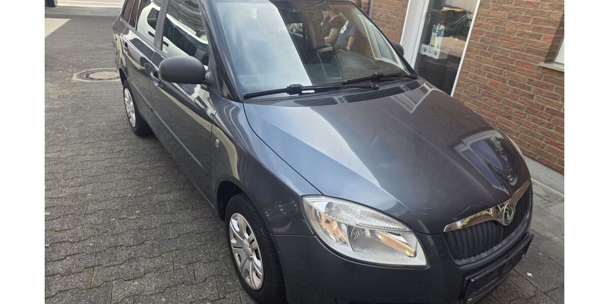 Skoda Fabia 244.000 km 2.099 &euro; Vettweiß 52391