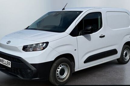 Toyota Proace City 28.735 km 18.380 &euro; Hamm 59067