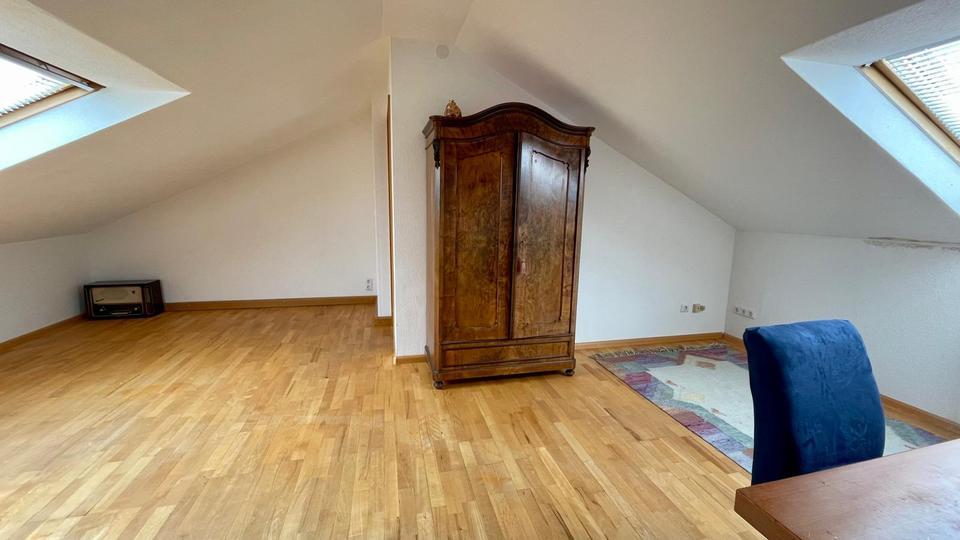 Einfamilienhaus Bad Dürrheim - 10 Zimmer, 247 m&sup2;, 890.000&euro; | Angebot:26481670